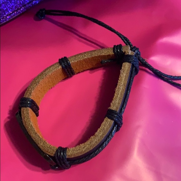 Genuine Leather Vintage Bracelet Jesus Fish Symbol - Picture 6 of 6